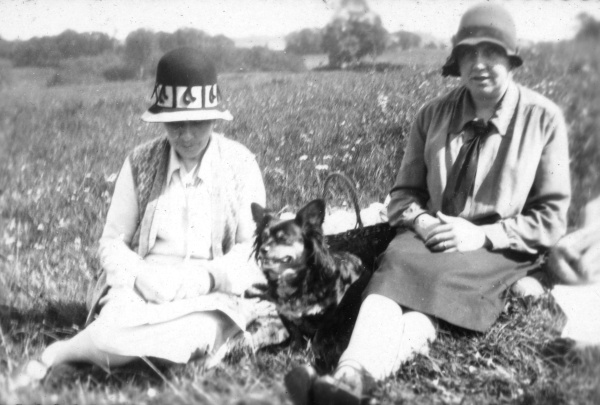 Elizabeth Morgan and Dorothy Eldridge - and the dog
