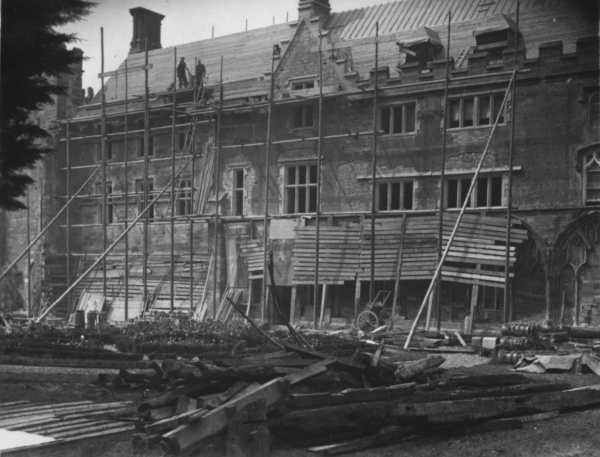 Repairing the Abbey after the fire of 1931